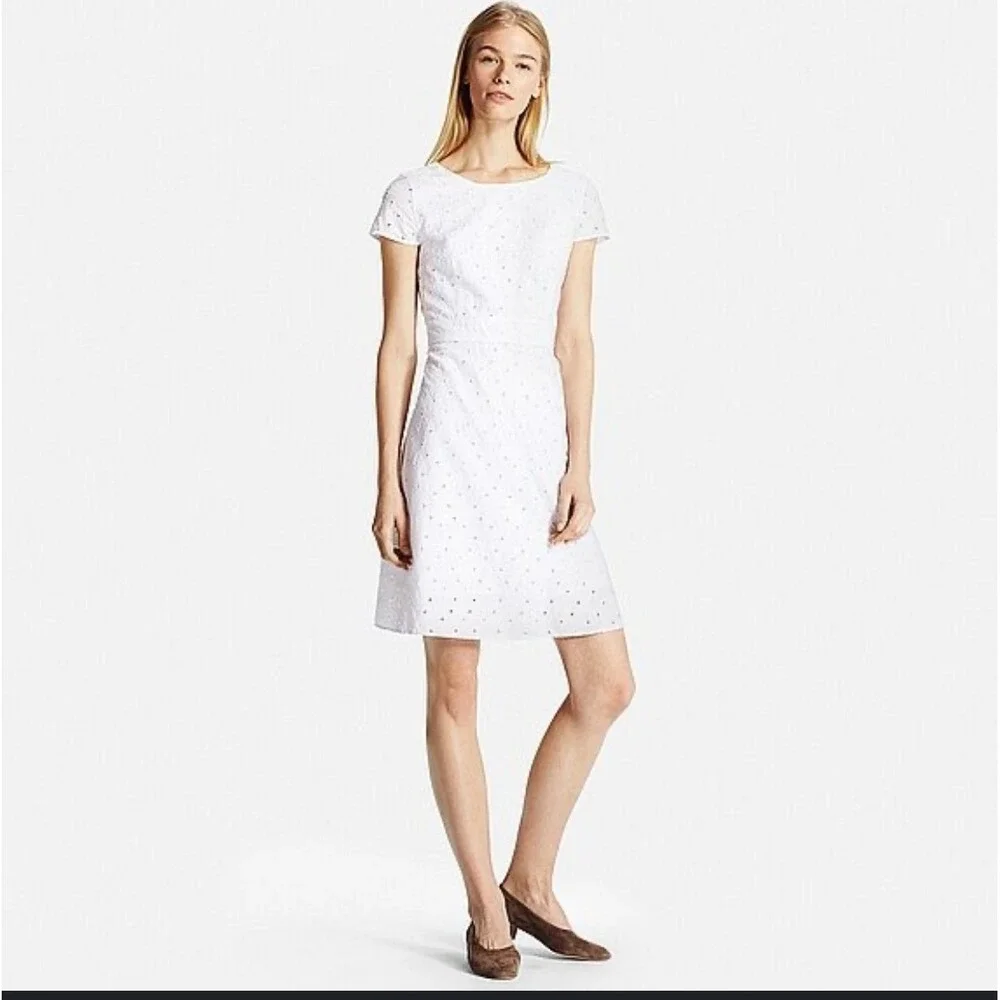 uniqlo fit and flare dress Women's Fit and Flare Dress (Sleeveless)
